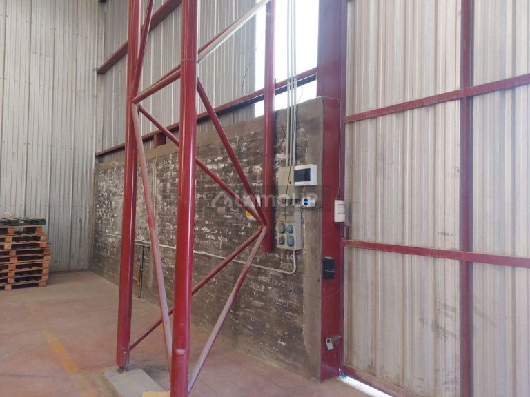 Galpon en Alquiler en Godoy Cruz, Mendoza