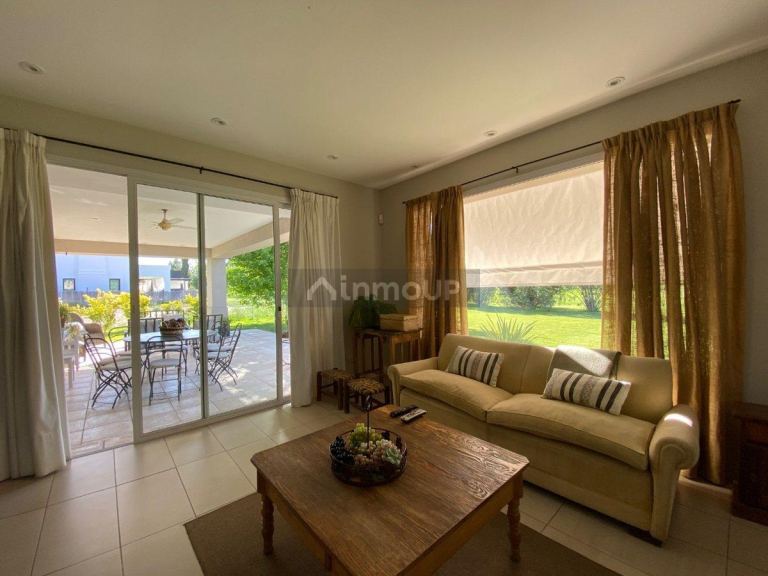 Casa en Venta en Maipu, Mendoza