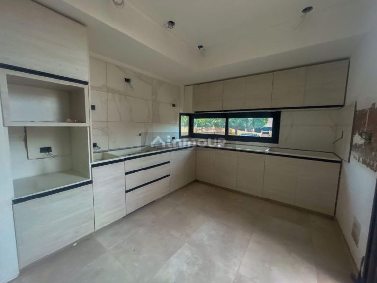 Casa en Venta en Maipu, Mendoza
