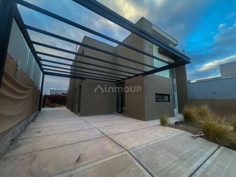 Casa en Venta en Maipu, Mendoza