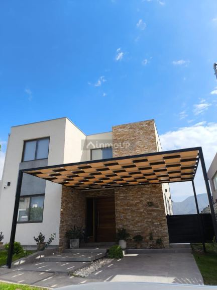 Casa en Venta en Las Heras, Mendoza