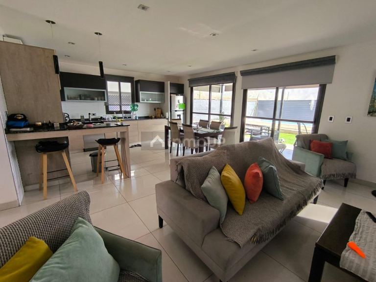 Casa en Venta en Las Heras, Mendoza