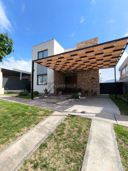 Casa en Venta en Las Heras, Mendoza