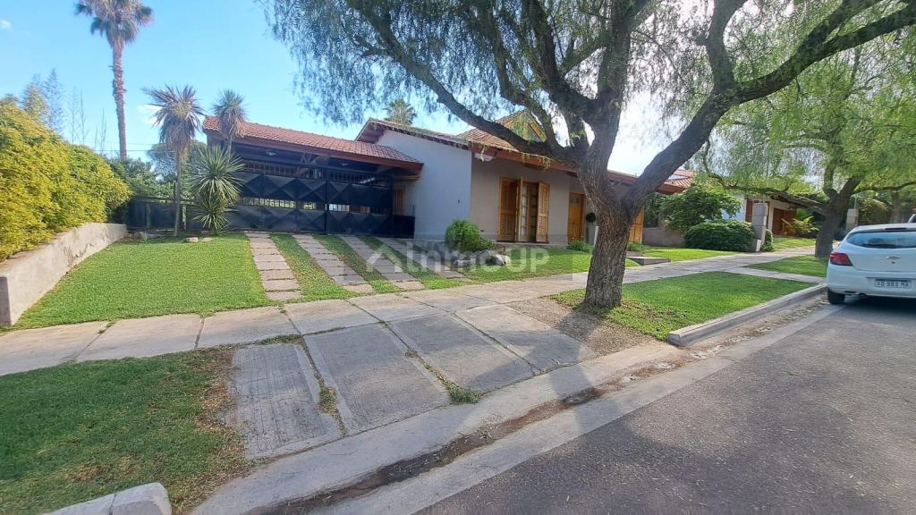 Chalet en Venta en Capital, Mendoza