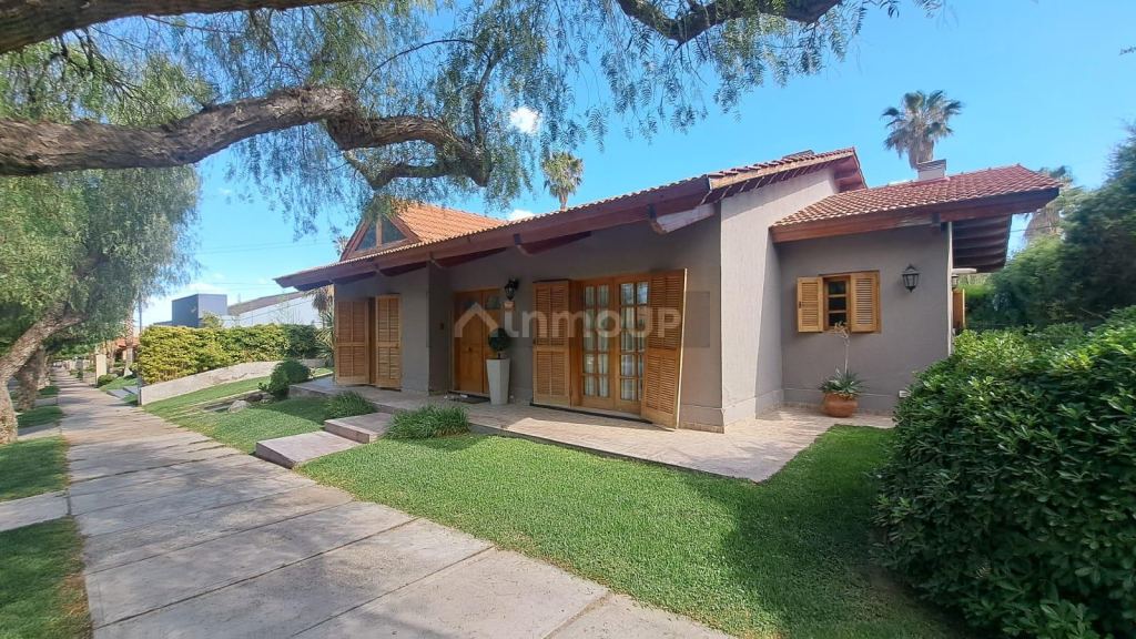 Chalet en Venta en Capital, Mendoza