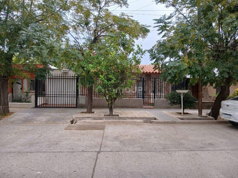 Casa en Venta en Guaymallen, Mendoza