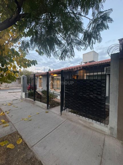 Chalet en Venta en Guaymallen, Mendoza
