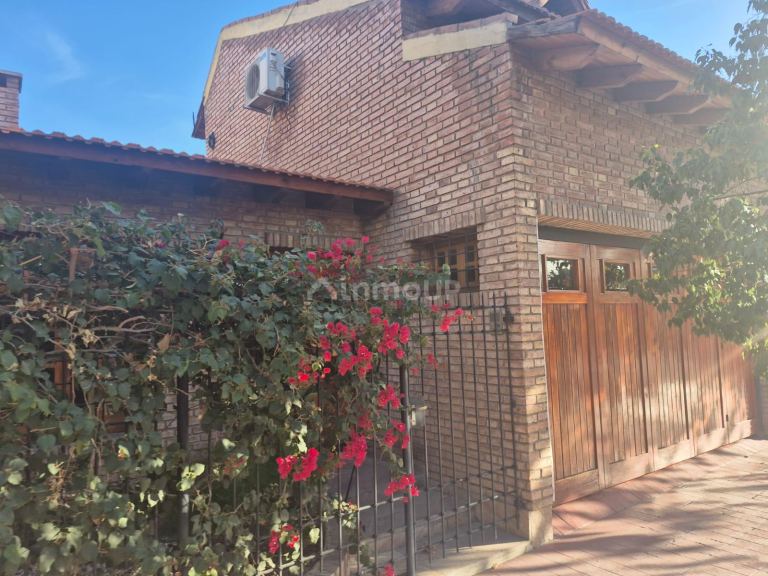 Casa en Venta en Guaymallen, Mendoza