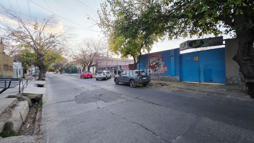 Galpon en Alquiler en Godoy Cruz, Mendoza