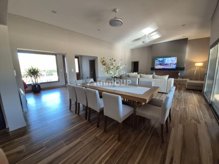 Casa en Venta en Maipu, Mendoza