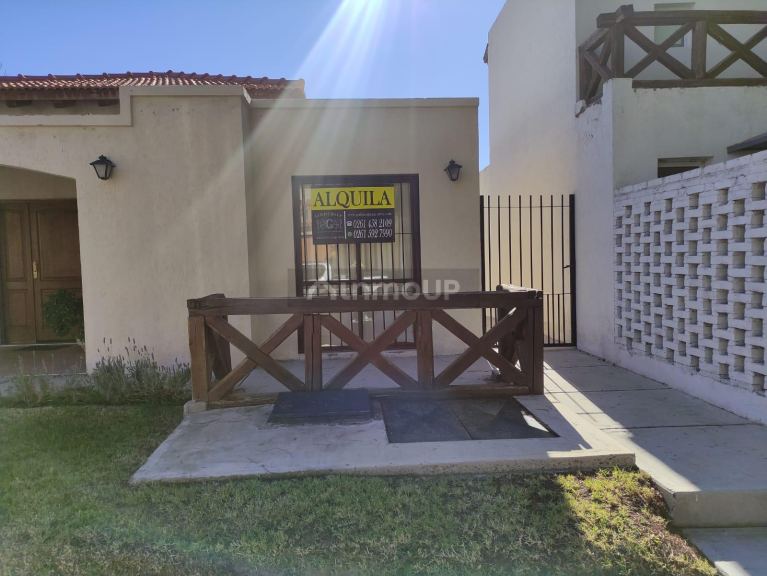 Casa en Alquiler en Maipu, Mendoza