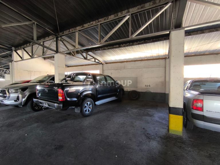 Cochera en Venta en Capital, Mendoza