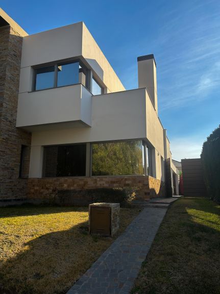 Casa en Venta en Godoy Cruz, Mendoza