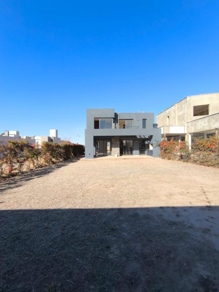 Casa en Alquiler en Guaymallen, Mendoza
