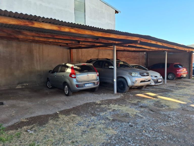 Playa de Estacionamiento en Venta en San Rafael, Mendoza