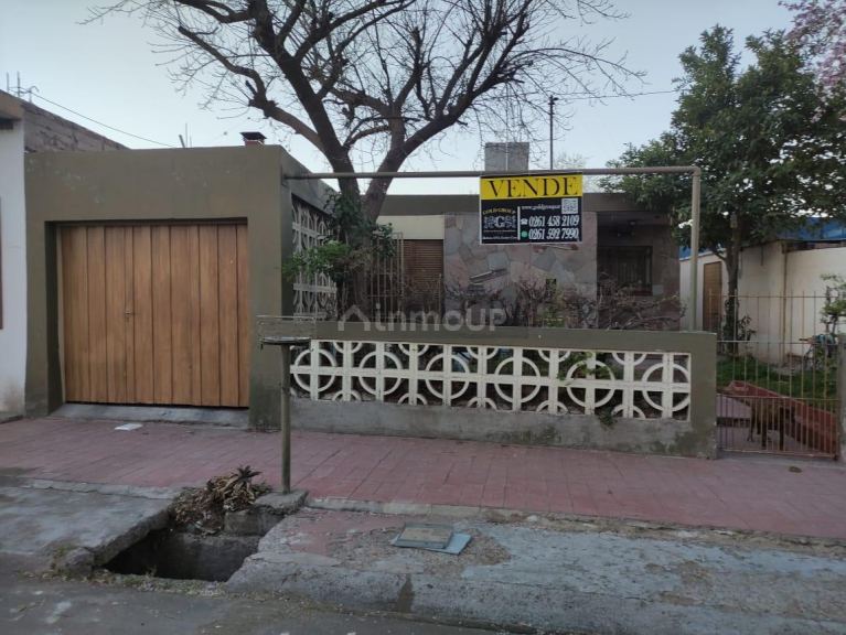 Chalet en Venta en Lujan de Cuyo, Mendoza