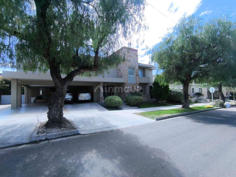 Casa en Venta en Capital, Mendoza