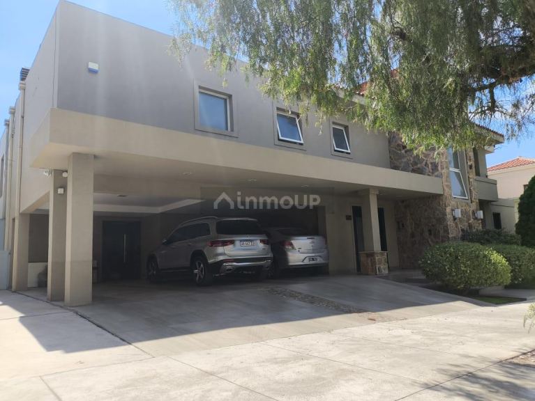 Casa en Venta en Capital, Mendoza