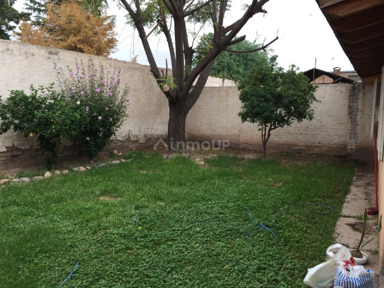 Casa en Alquiler en Godoy Cruz, Mendoza
