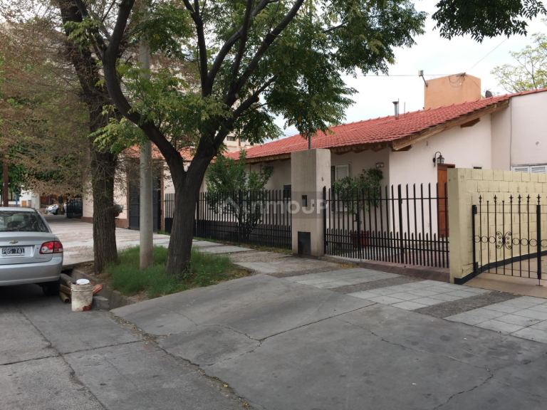 Casa en Alquiler en Godoy Cruz, Mendoza
