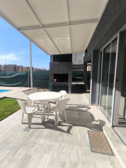 Casa en Venta en Maipu, Mendoza