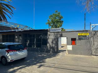 Las Heras Atractivo salón y gran terreno, Dr. Moreno N° 2500