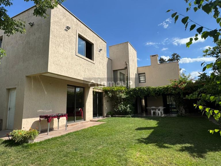 Casa en Venta en Maipu, Mendoza