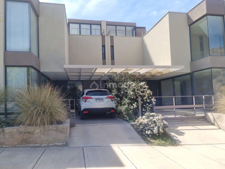 Duplex en Venta en Capital, Mendoza