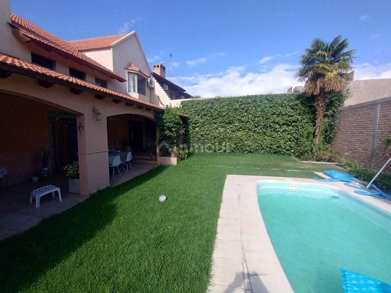 Casa en Venta en Capital, Mendoza