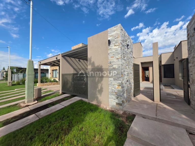 Casa en Venta en Maipu, Mendoza