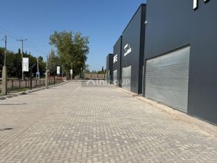 Guaymallen Grandes galpones / "Sol Andino 4"