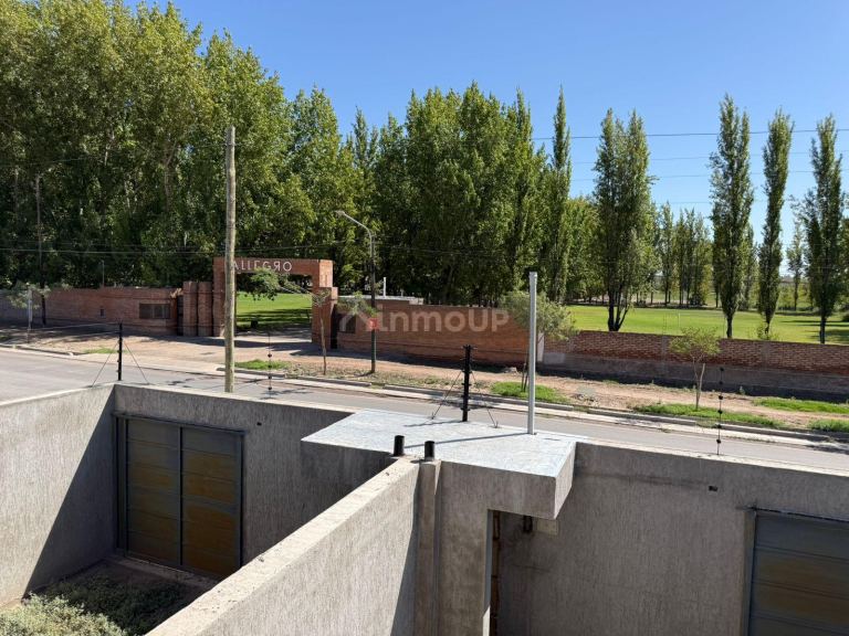 Duplex en Venta en Guaymallen, Mendoza