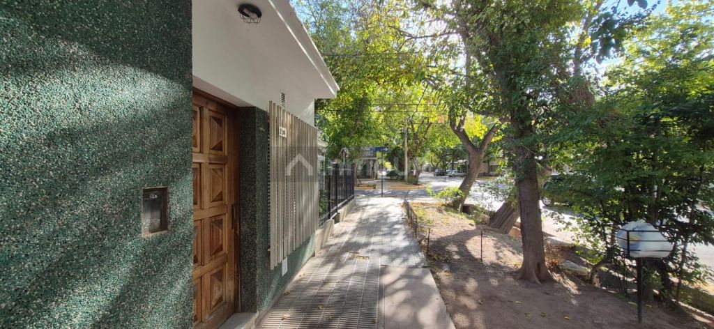 Chalet en Alquiler en Capital, Mendoza