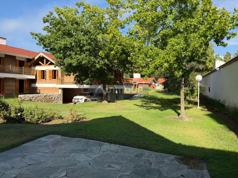 Chalet en Venta en Lujan de Cuyo, Mendoza