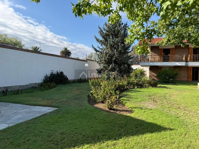 Chalet en Venta en Lujan de Cuyo, Mendoza