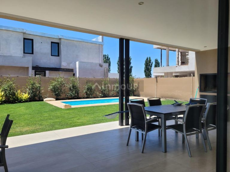 Casa en Venta en Lujan de Cuyo, Mendoza