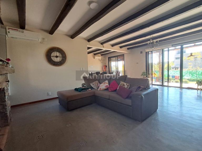 Casa en Venta en Guaymallen, Mendoza