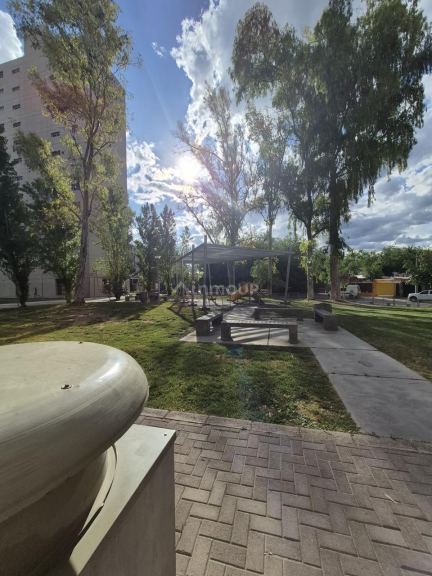 Local Comercial en Alquiler en Capital, Mendoza