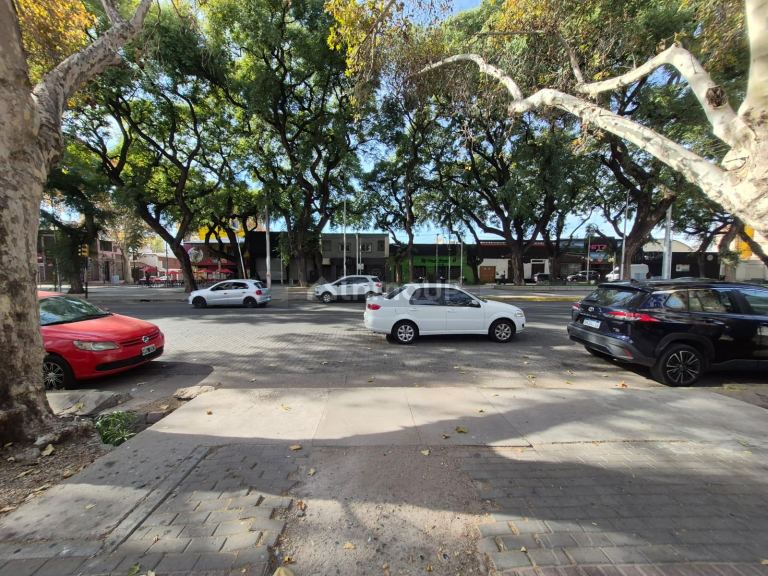 Local Comercial en Venta en Capital, Mendoza