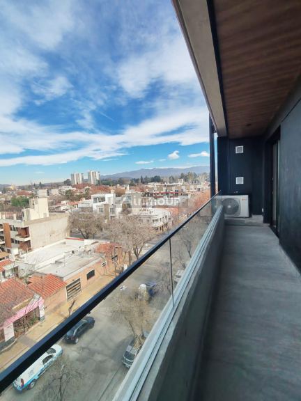 Departamento en Alquiler en Capital, Mendoza
