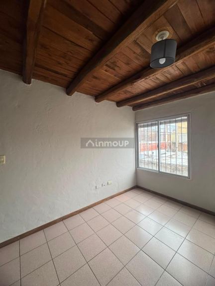 Capital Práctico depto en 6ta Sección / Paso de los Andes N°1762.