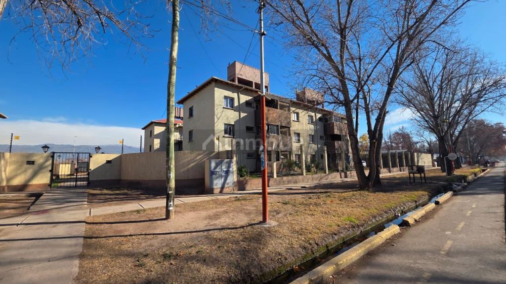 Las Heras Practico depto/Barrio Lisandro Park, Lisandro Moyano N°2216/ Las Heras