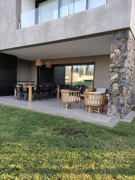 Casa en Venta en Lujan de Cuyo, Mendoza