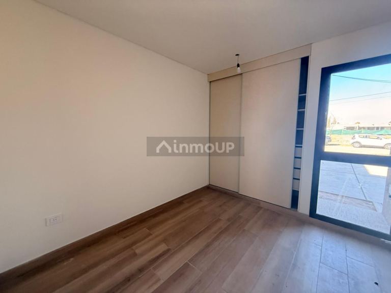 Casa en Venta en Guaymallen, Mendoza - USD 100.000 | Inmoup - 13