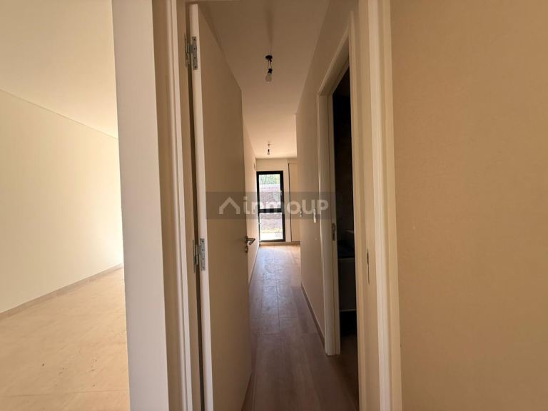 Casa en Venta en Guaymallen, Mendoza - USD 100.000 | Inmoup - 6