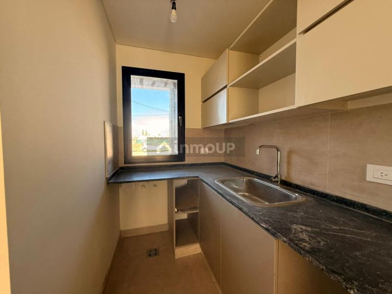 Casa en Venta en Guaymallen, Mendoza - USD 100.000 | Inmoup - 14