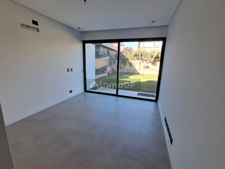 Casa en Venta en Lujan de Cuyo, Mendoza - USD 260.000 | Inmoup - 9