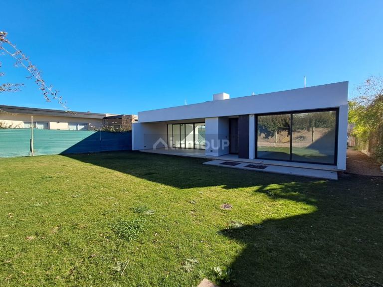 Lujan de Cuyo Destacada casa, Lar de Boedo