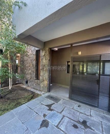 Lujan de Cuyo Notable casa, Palmares Valley