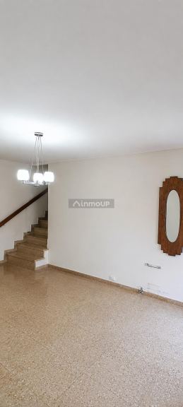 Guaymallen Destacada casa/ Villa Nueva, Guaymallen / Jacinto Benavente N°3732